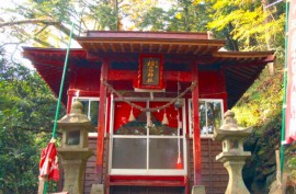 三閑稲荷神社