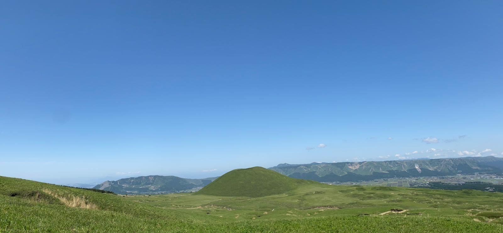 The Rice Mountain Or Komezuka In Aso S Caldeira 道の駅 阿蘇