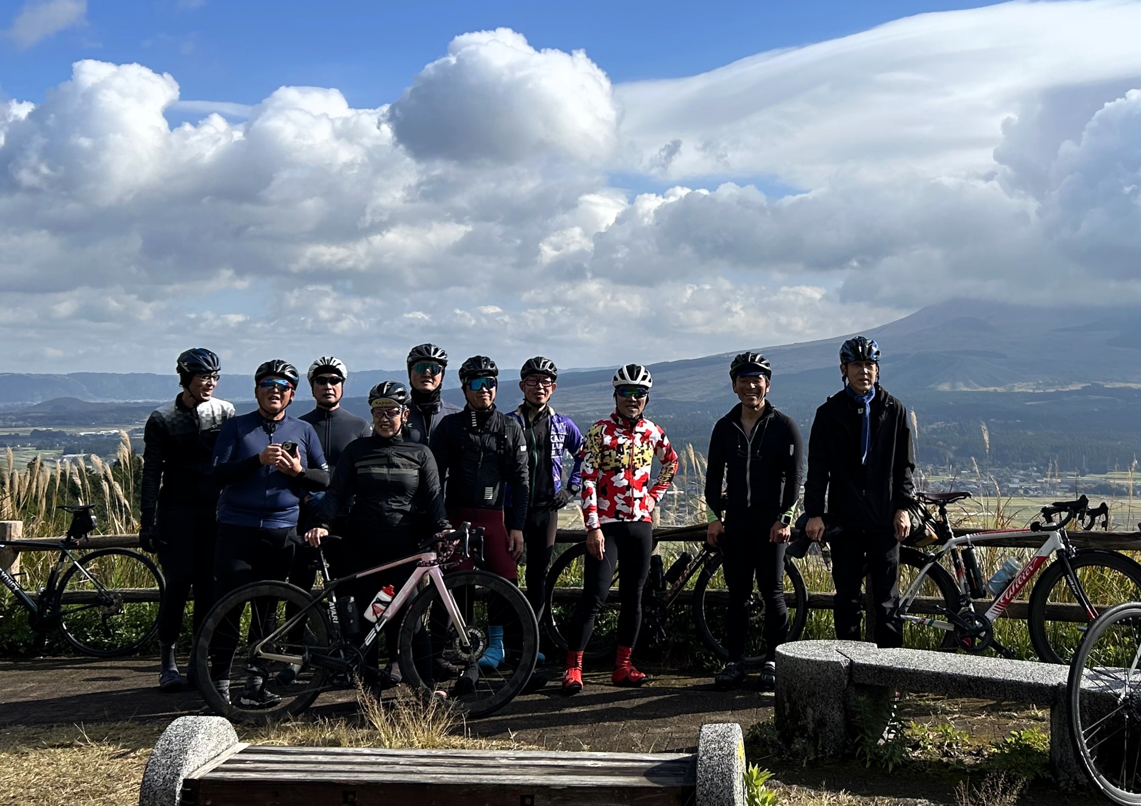 コルナゴ部長こと中尾公一さんレポート「極寒の阿蘇満喫ライド」 | 道