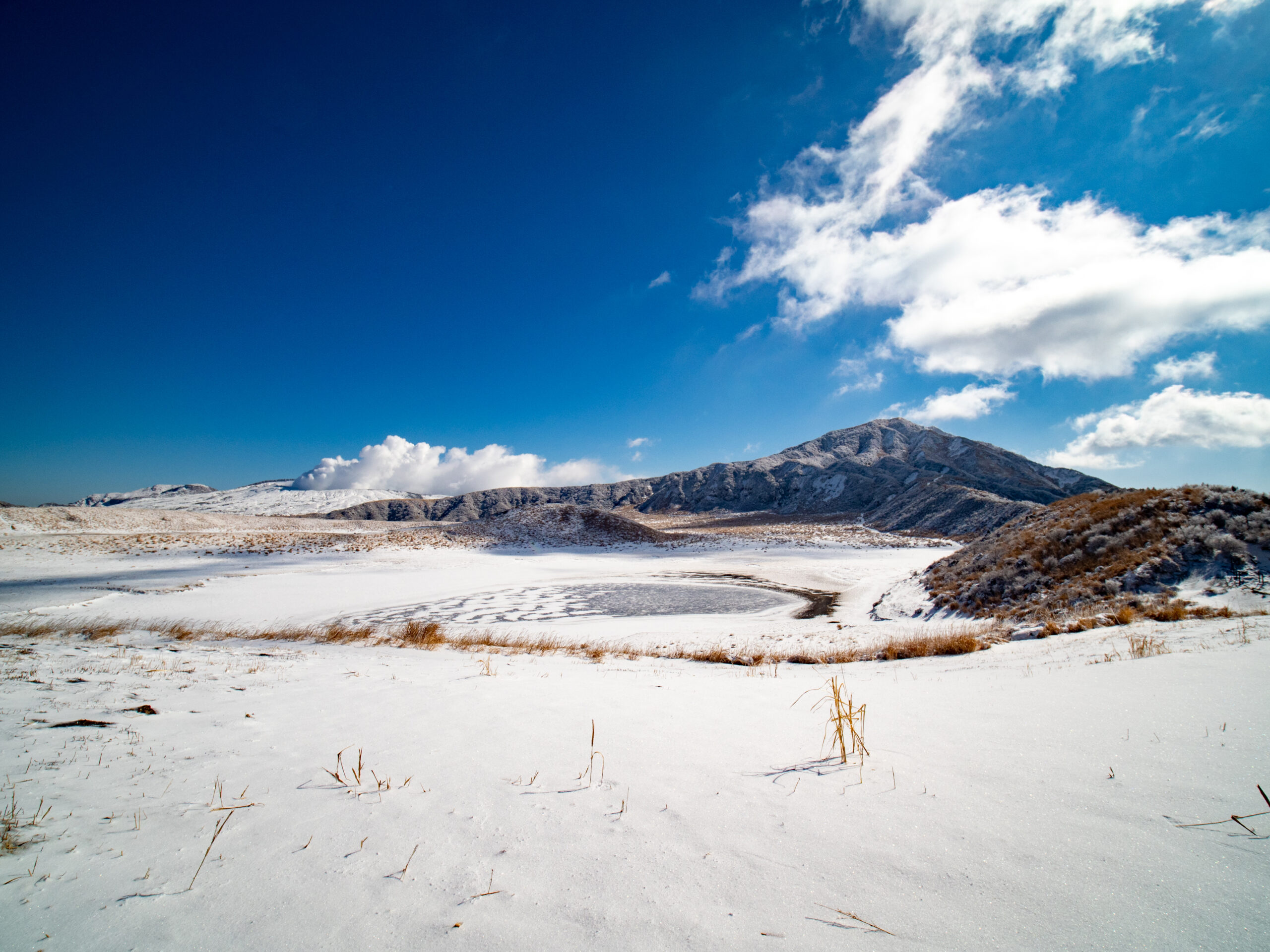 草千里的冬天降雪